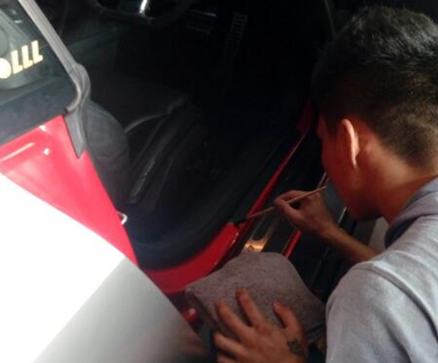 Proses Detail Body Audy R8