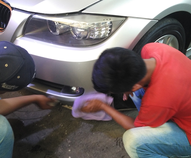 PROSES DETAILING BODY <b>BMW SERI 5</b>