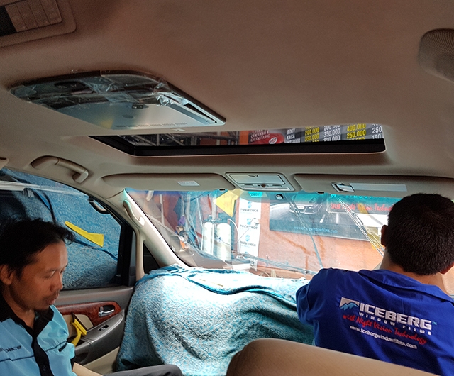   Proses Pemasangan Kaca FIlm Masterpiece Mobil Alphard