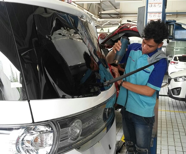 Proses Mal Kaca Film Renzu Mint 15 70% Mobil Mazda Biante