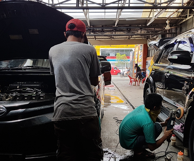 Proses Pembersihan Mesin Mobil Xenia dan Proses Poles Body Mobil Fortuner