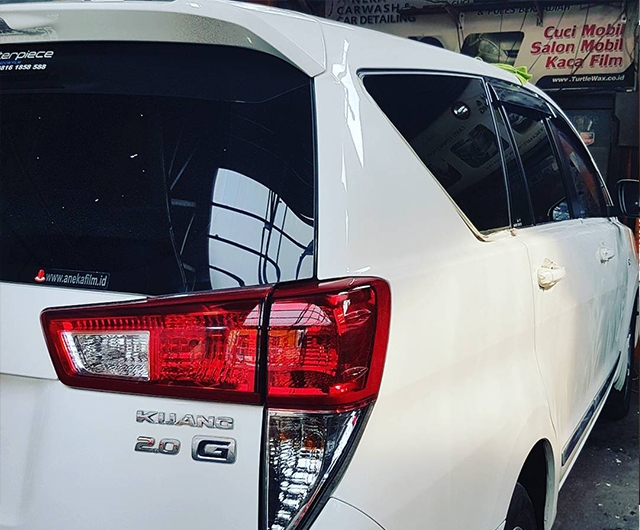 Hasil Poles Meguiars di mobil All New Innova