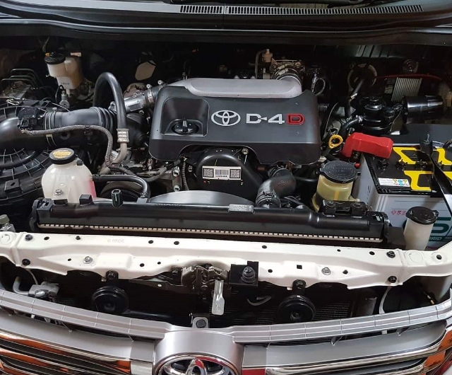 Hasil Engine Detailing di Mobil Innova