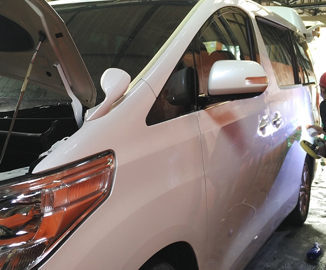 PROSES POLES BODY <b>TOYOTA VELLFIRE</b>